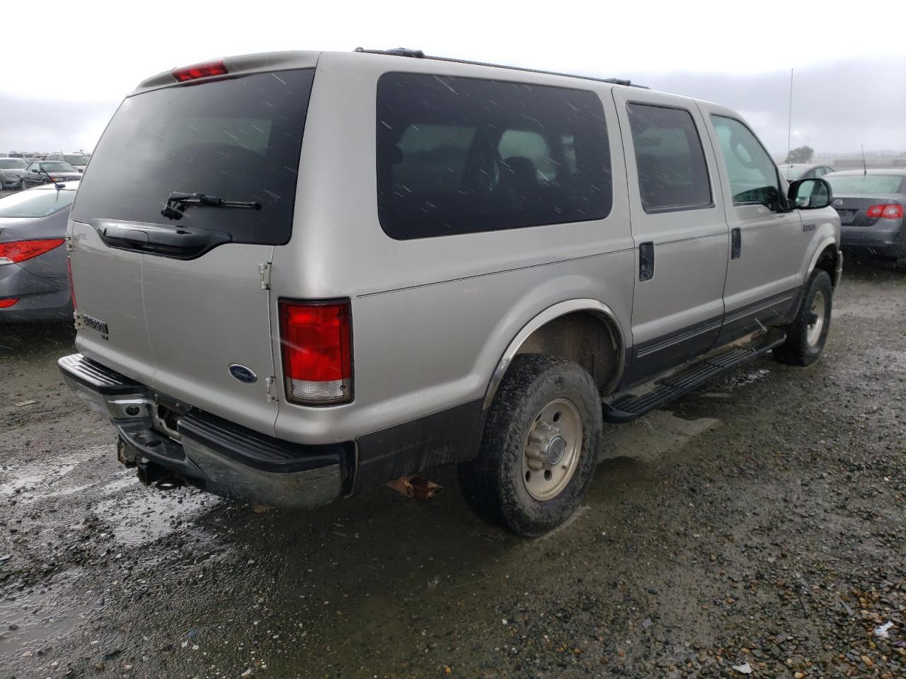 Photo 4 from auction – 2005 FORD EXCURSION with VIN 1FMNU41SX5EB36868