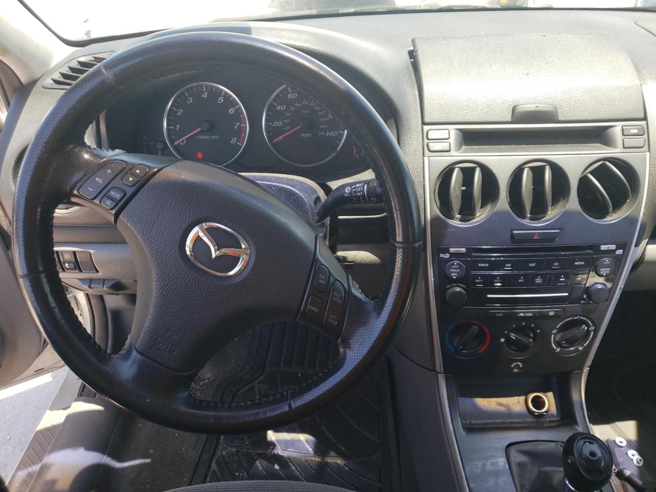 Photo 9 from auction – 2005 MAZDA 6 I with VIN 1YVFP80C555M60211