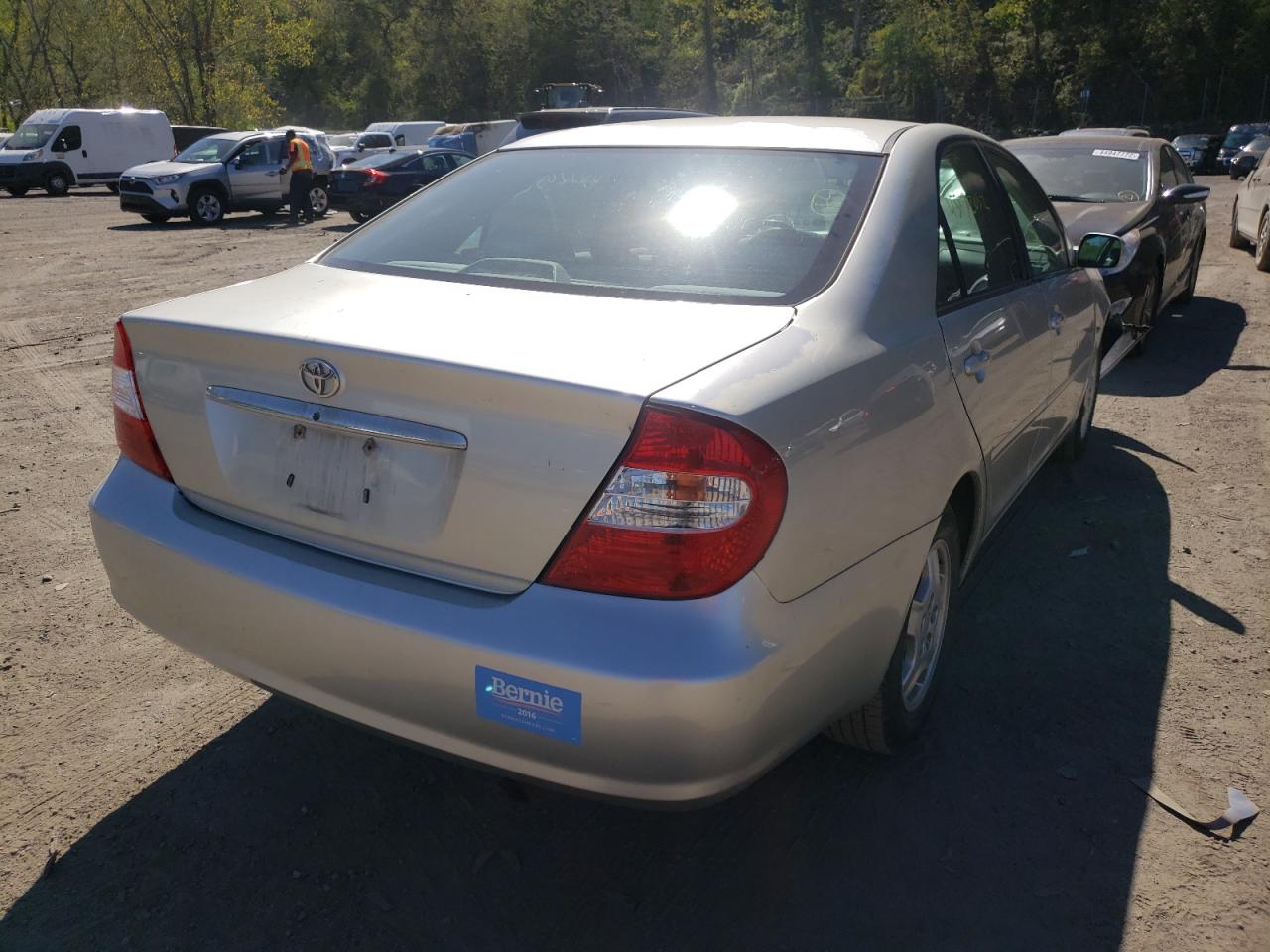 Photo 4 from auction – 2003 TOYOTA CAMRY LE with VIN 4T1BF32K33U051220