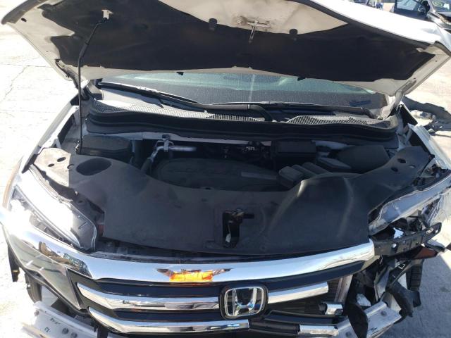 Photo 7 from auction – 2018 HONDA PILOT ELIT with VIN 5FNYF6H03JB002692