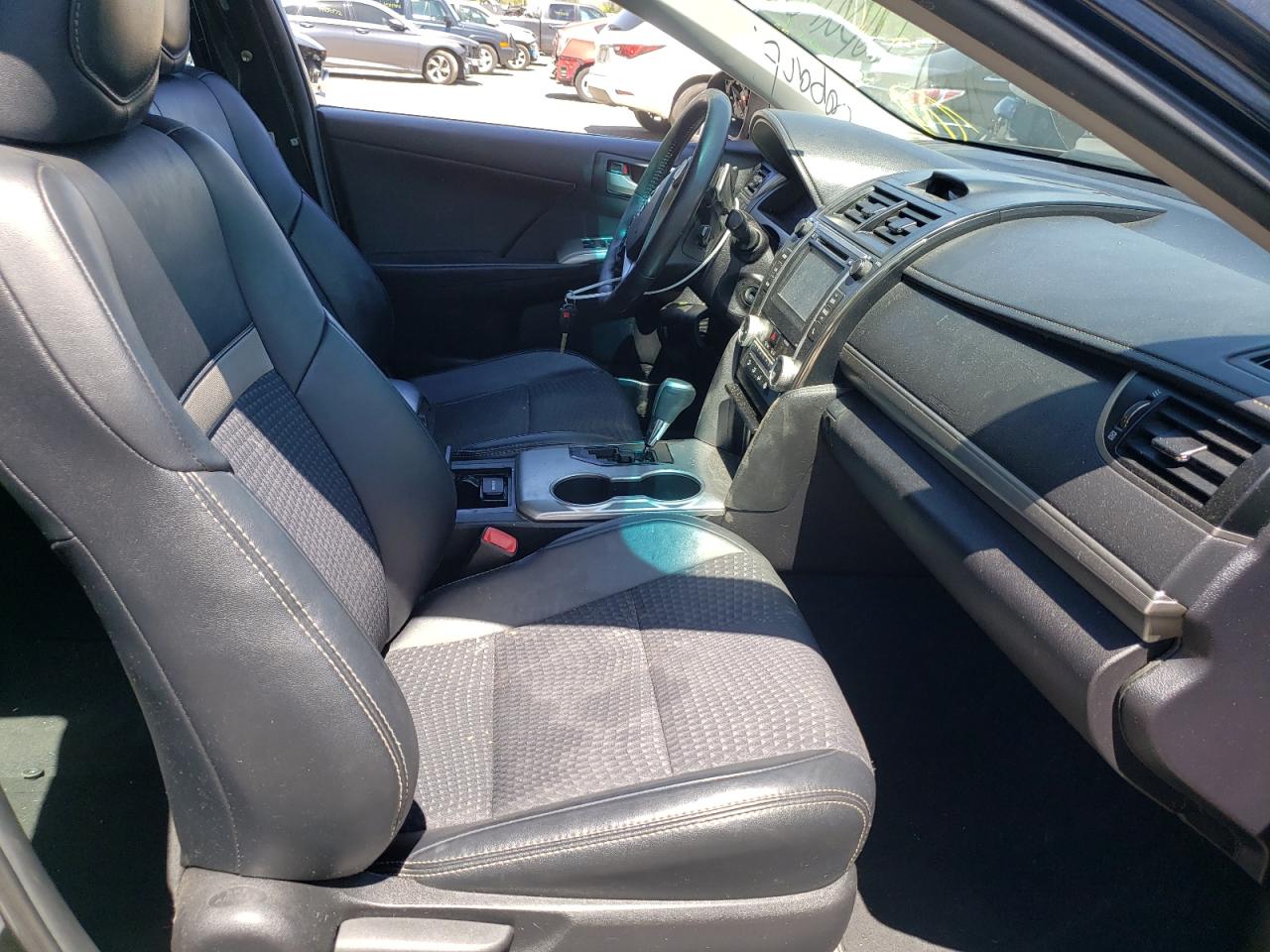 Photo 5 from auction – 2014 TOYOTA CAMRY L with VIN 4T1BF1FK3EU466832