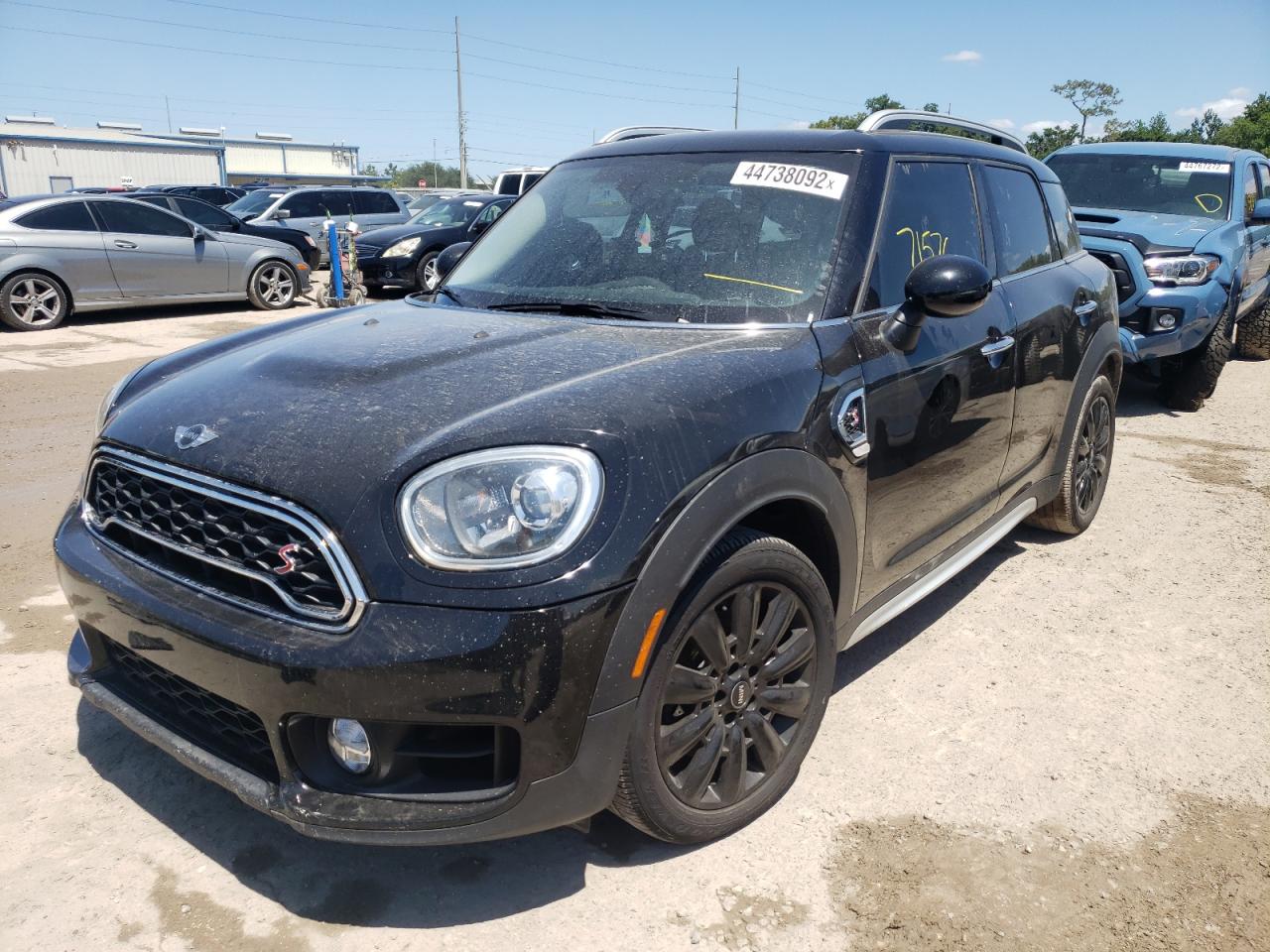 Photo 2 from auction – 2017 MINI COOPER S C with VIN WMZYT3C33H3D98853