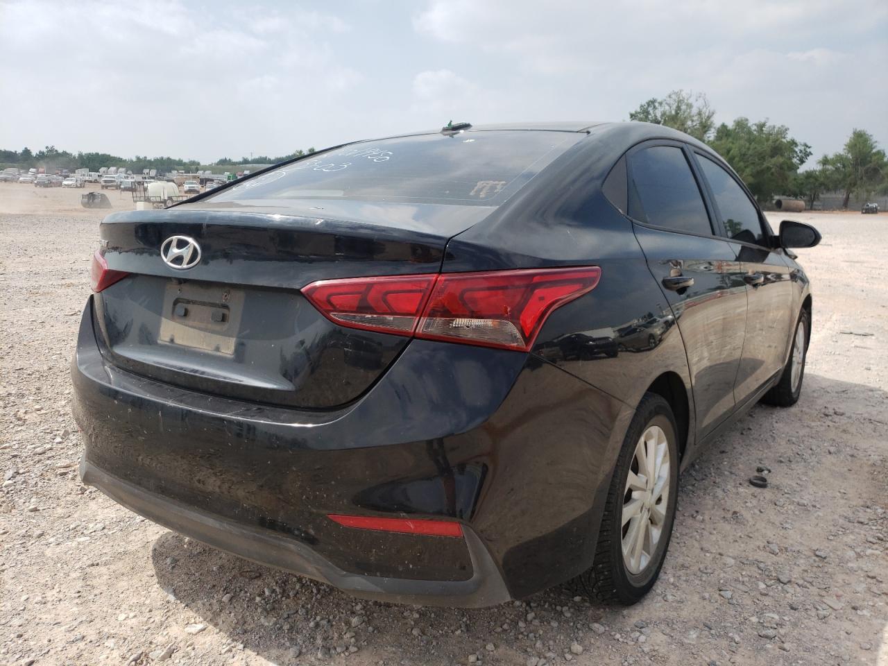 Photo 4 from auction – 2018 HYUNDAI ACCENT SE with VIN 3KPC24A34JE012233