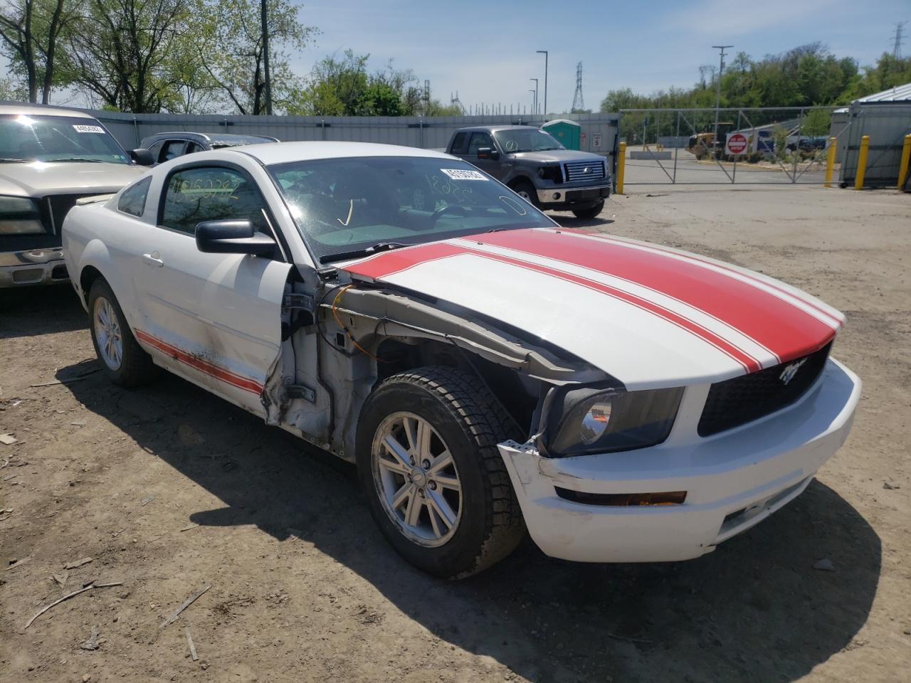 FORD MUSTANG 2008 with VIN 1ZVHT80N685201269 - Photo from auction
