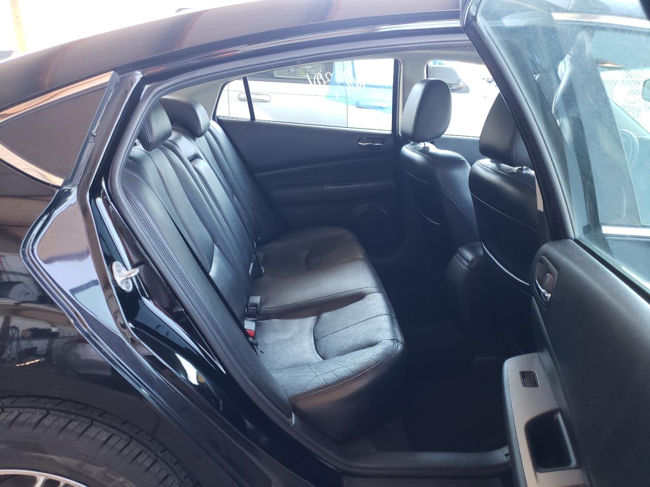 Photo 6 from auction – 2009 MAZDA 6 I with VIN 1YVHP82A795M43839