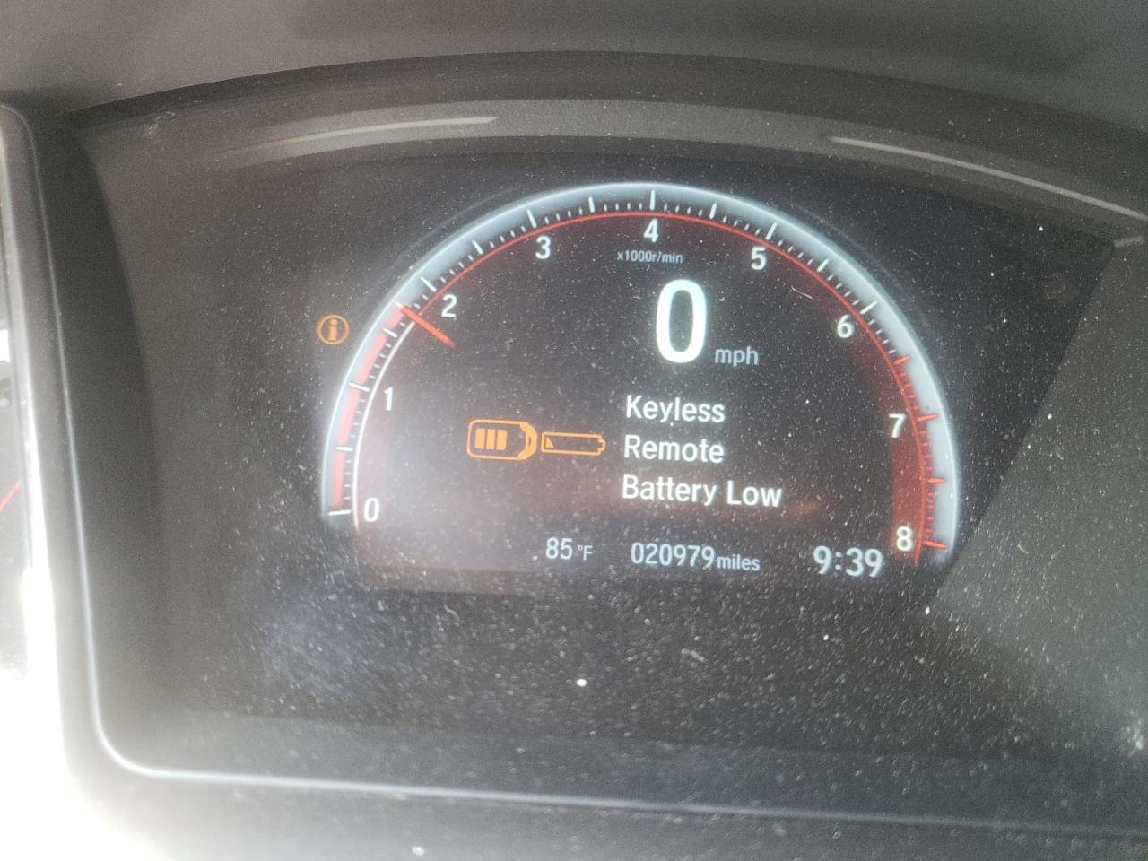 Photo 8 from auction – 2018 HONDA CIVIC SI with VIN 2HGFC3A58JH752671