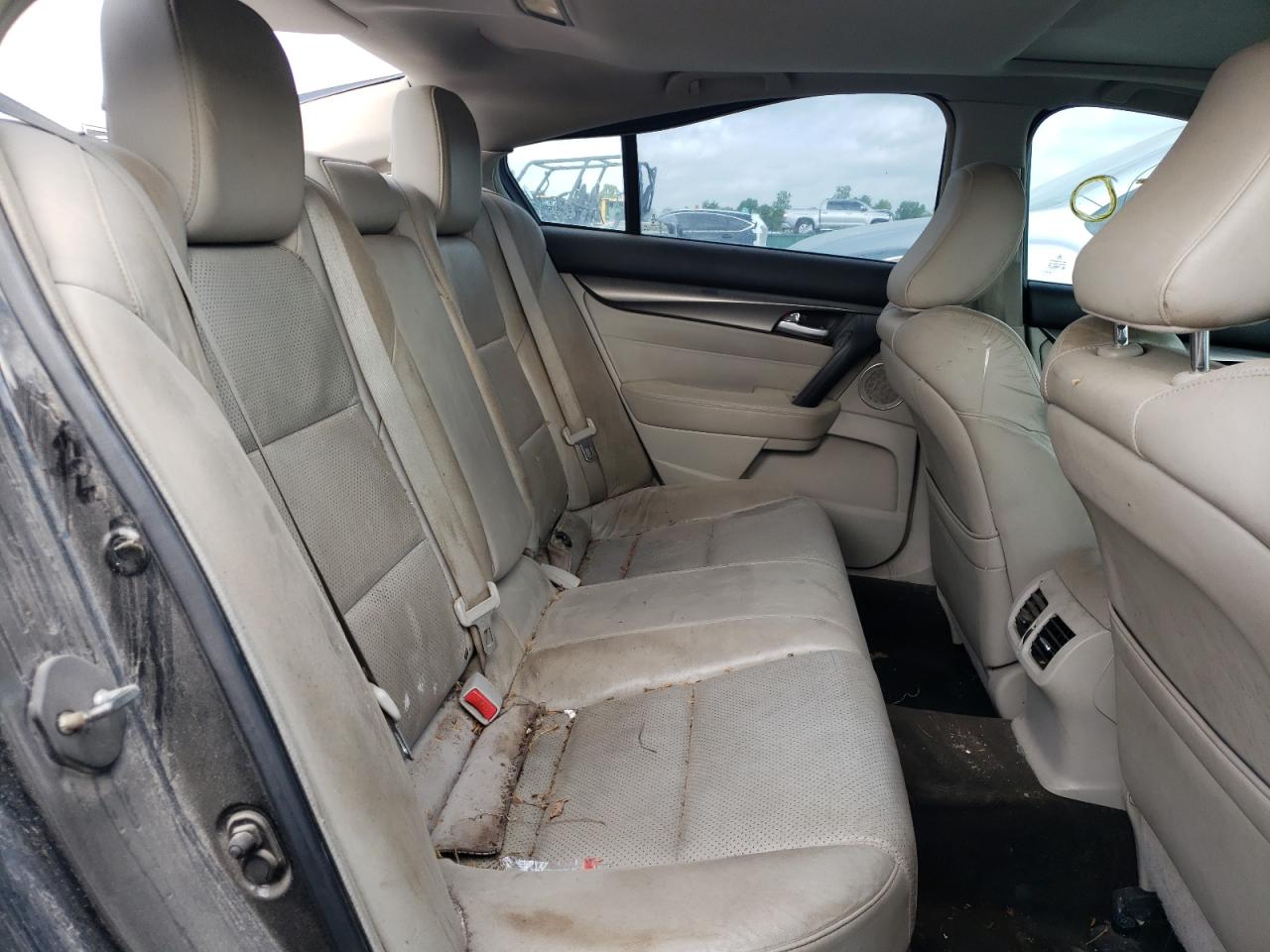 Photo 6 from auction – 2014 ACURA TL TECH with VIN 19UUA8F57EA007322