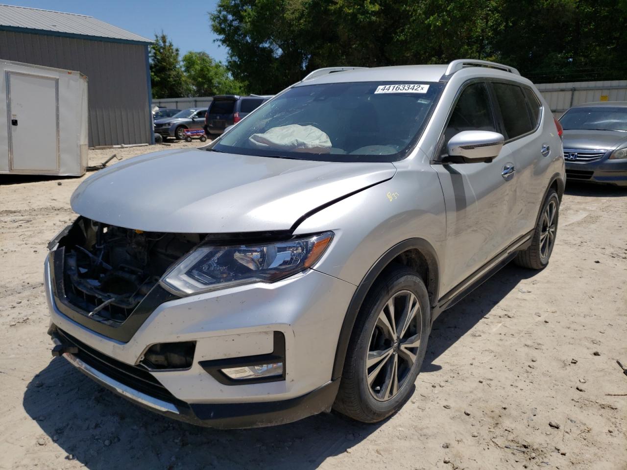 Photo 2 from auction – 2017 NISSAN ROGUE S with VIN JN8AT2MT8HW143495