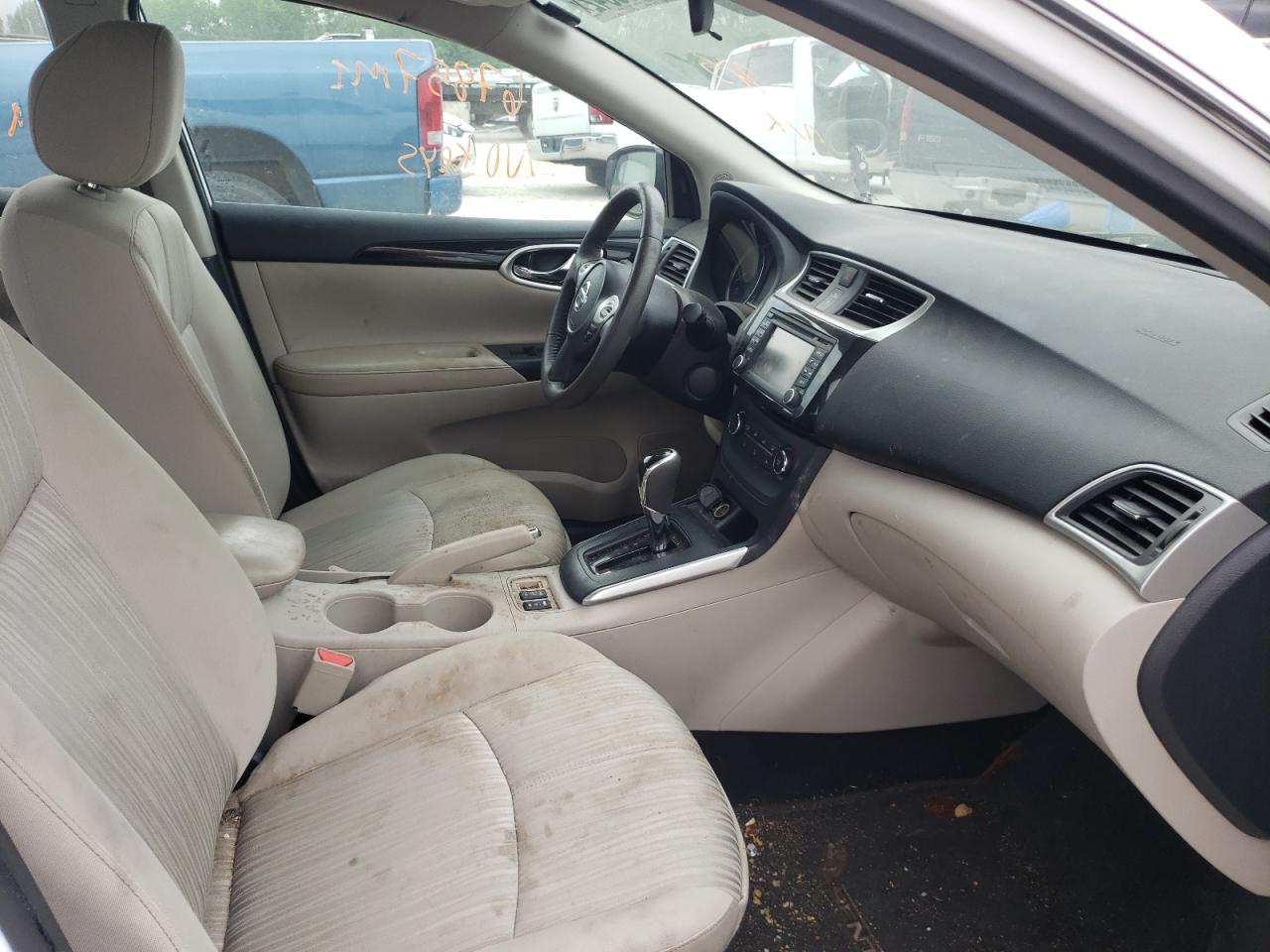 Photo 5 from auction – 2017 NISSAN SENTRA S with VIN 3N1AB7AP1HY298078