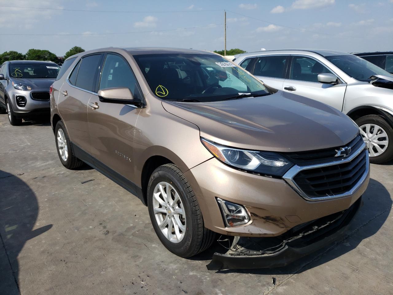 CHEVROLET EQUINOX LT 2019 with VIN 2GNAXJEV2K6262016 - Photo from auction