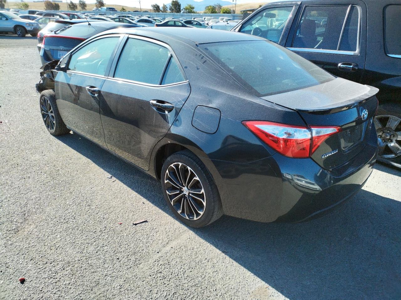 Photo 3 from auction – 2015 TOYOTA COROLLA L with VIN 5YFBURHE5FP213817
