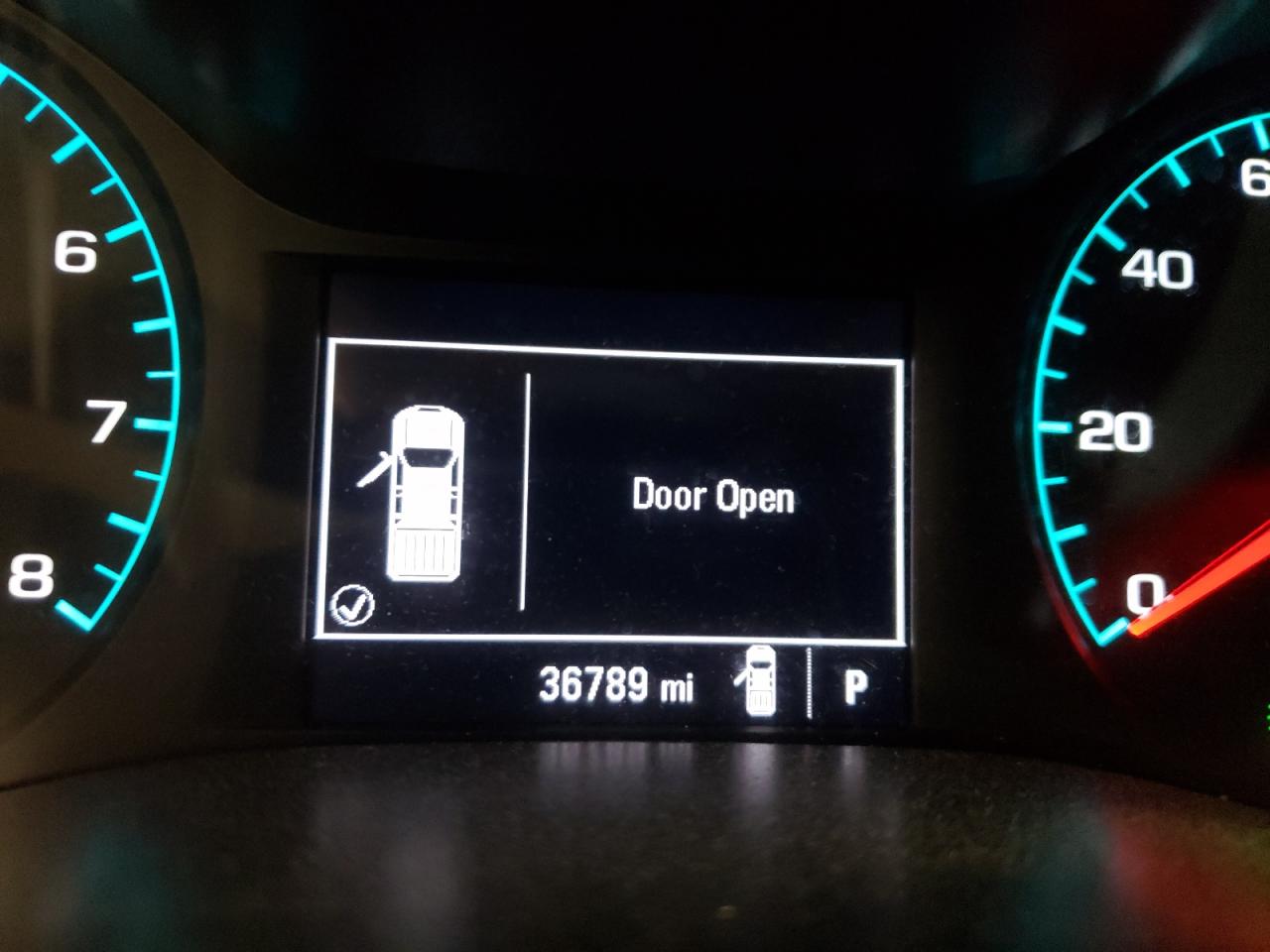 Photo 8 from auction – 2018 CHEVROLET COLORADO with VIN 1GCHSBEA2J1325688