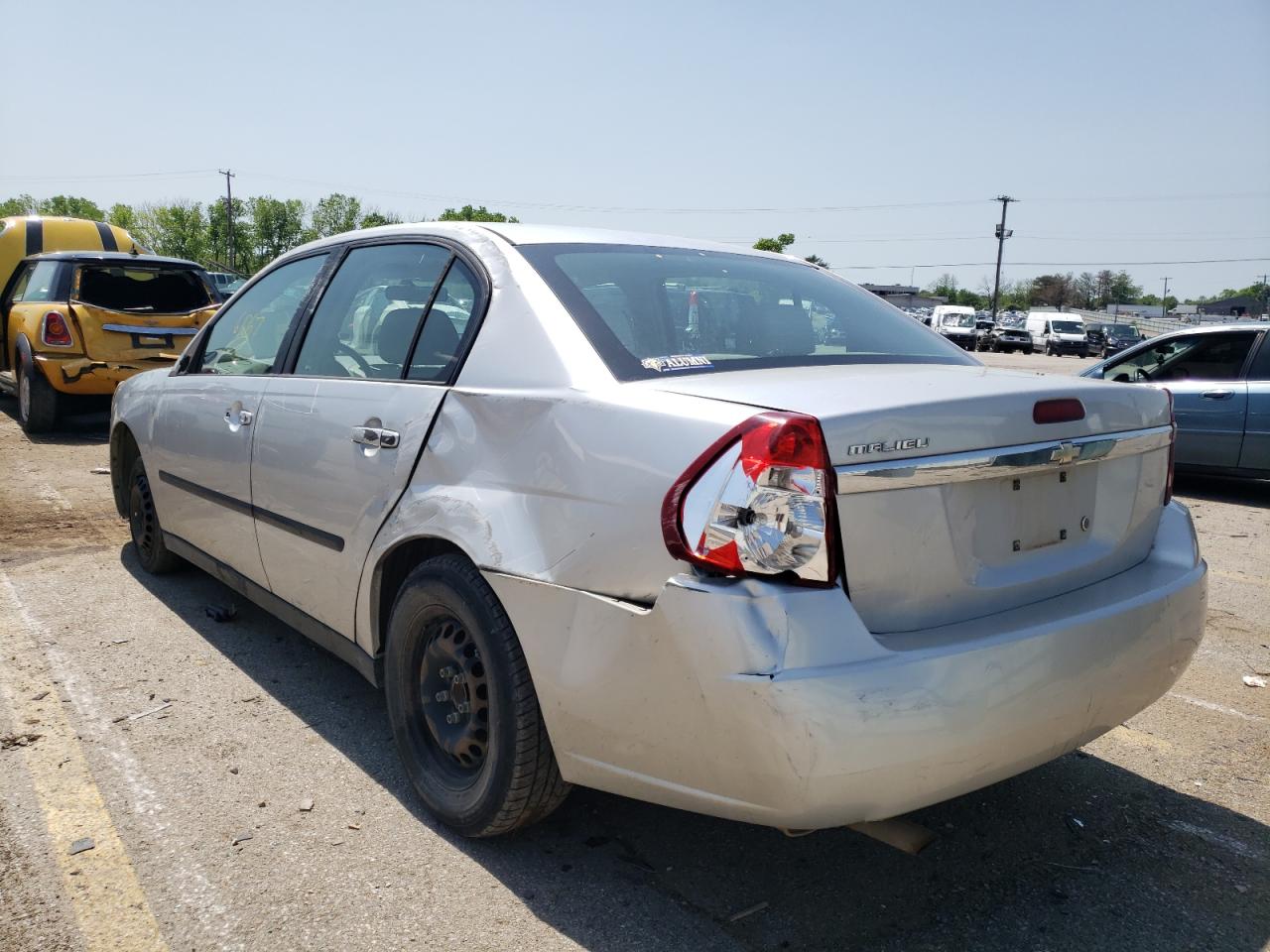 Photo 3 from auction – 2005 CHEVROLET MALIBU with VIN 1G1ZS52F75F193051