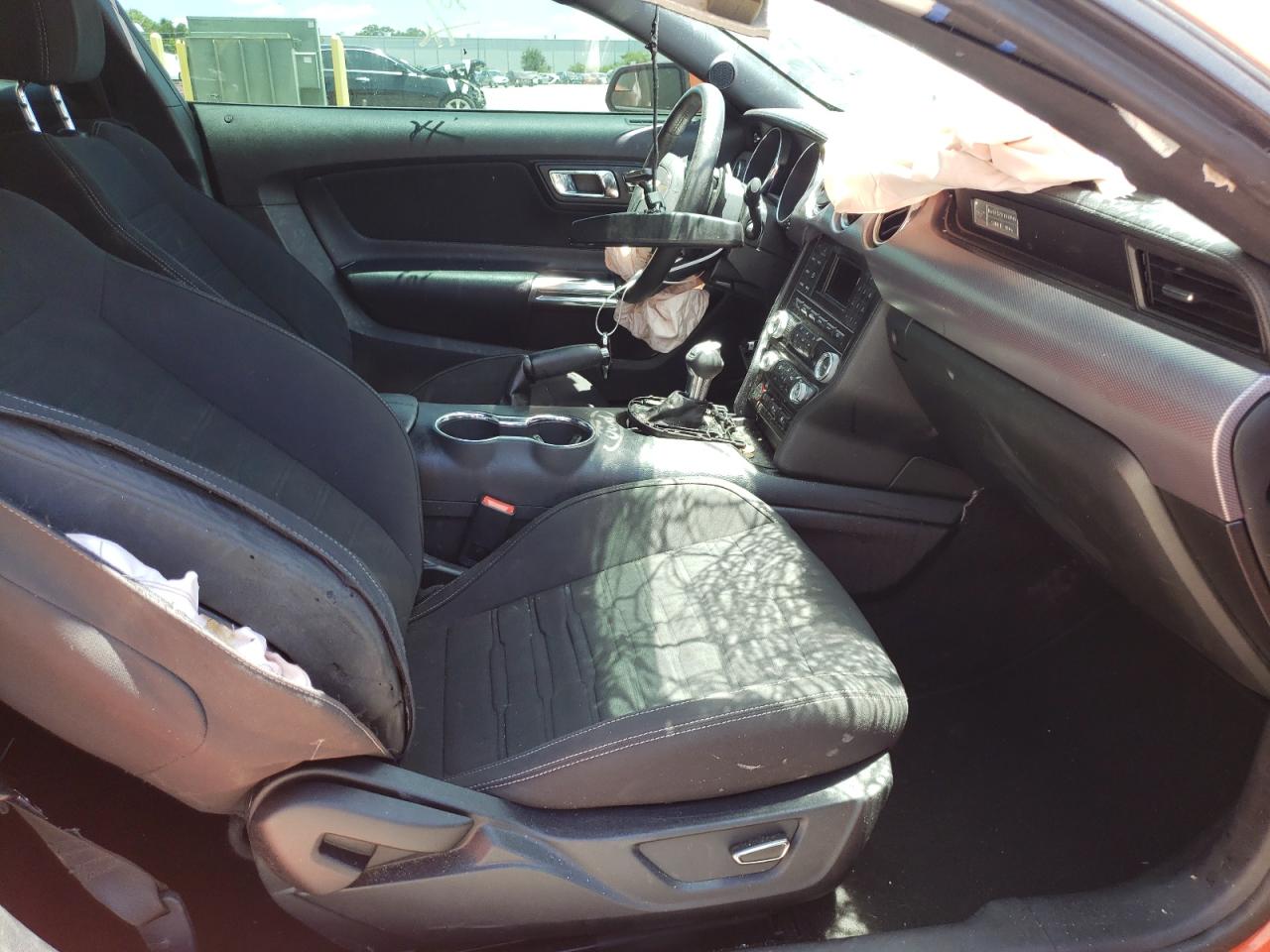 Photo 5 from auction – 2016 FORD MUSTANG with VIN 1FA6P8TH2G5265527