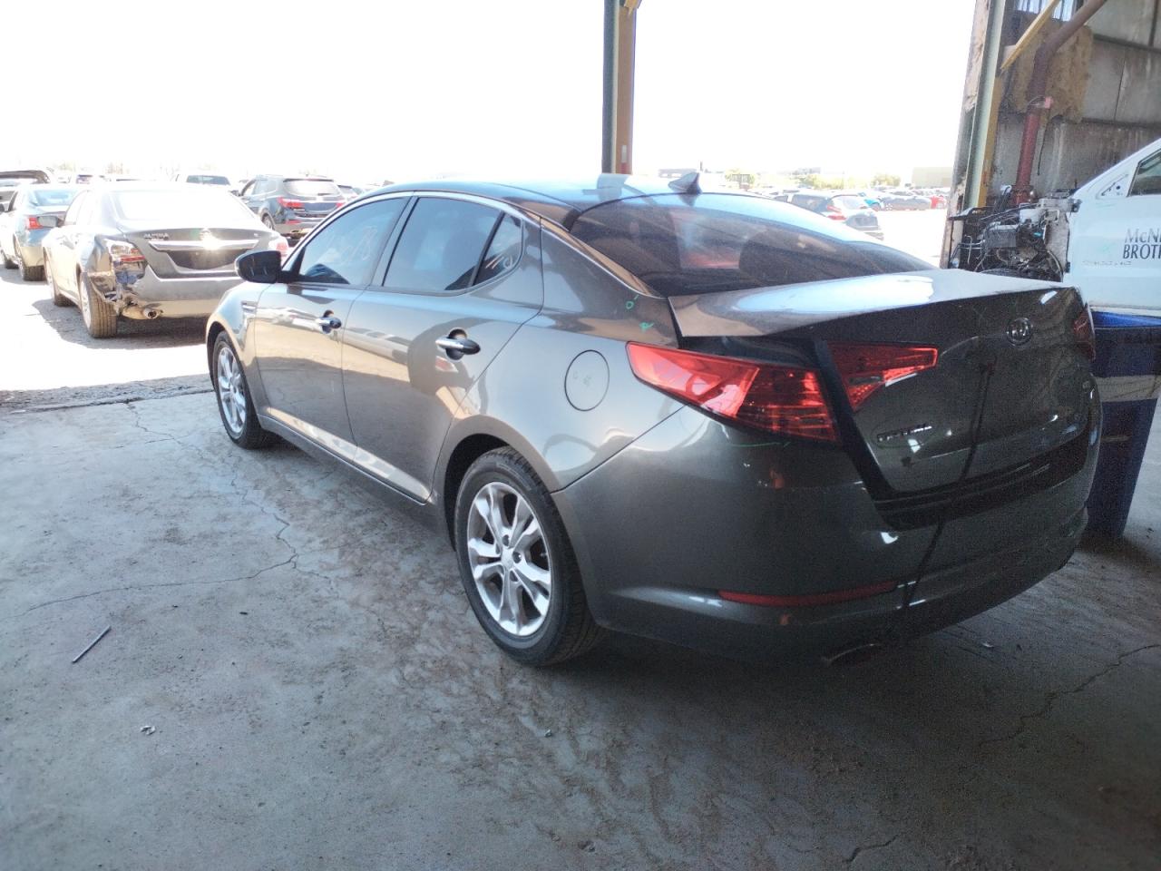 Photo 3 from auction – 2012 KIA OPTIMA LX with VIN 5XXGM4A70CG056321