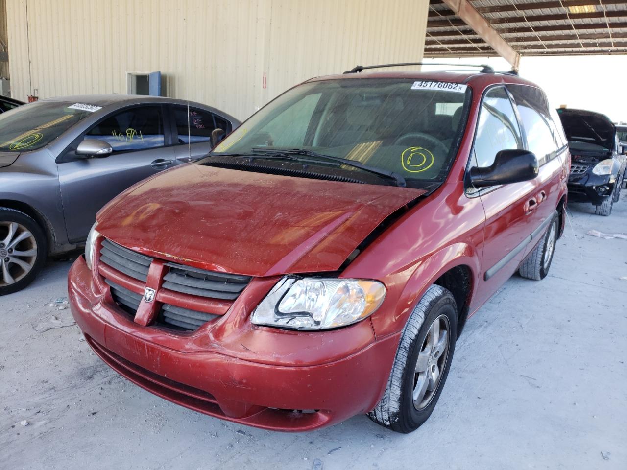 Photo 2 from auction – 2005 DODGE CARAVAN SX with VIN 1D4GP45R75B370062