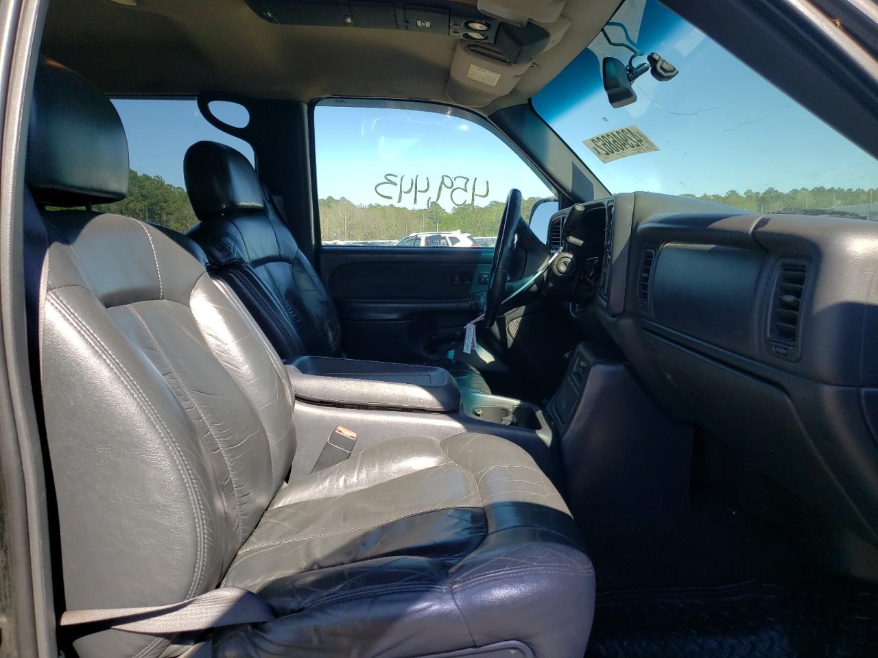 Photo 5 from auction – 2002 CHEVROLET SILVERADO with VIN 1GCHK23102F231817