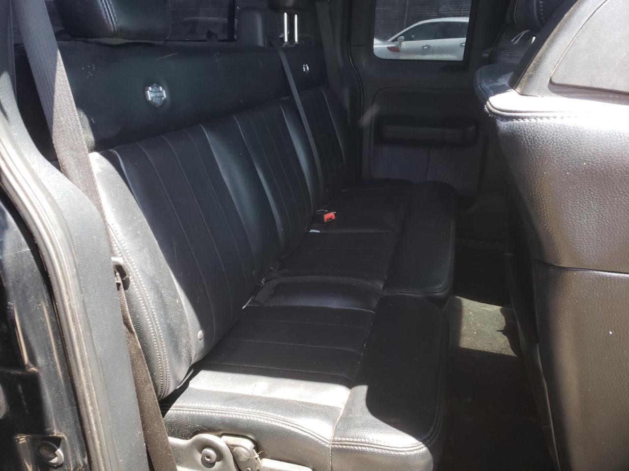 Photo 6 from auction – 2006 FORD F150 with VIN 1FTRX12516FA50008