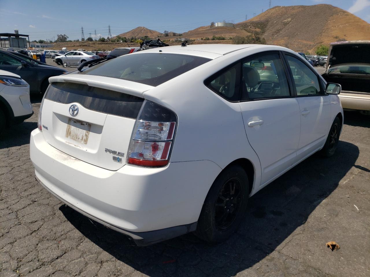 Photo 4 from auction – 2004 TOYOTA PRIUS with VIN JTDKB22U440104138