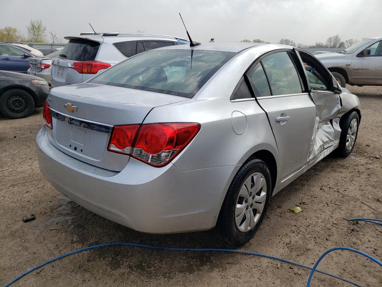 Photo 4 from auction – 2012 CHEVROLET CRUZE LS with VIN 1G1PC5SH3C7373219