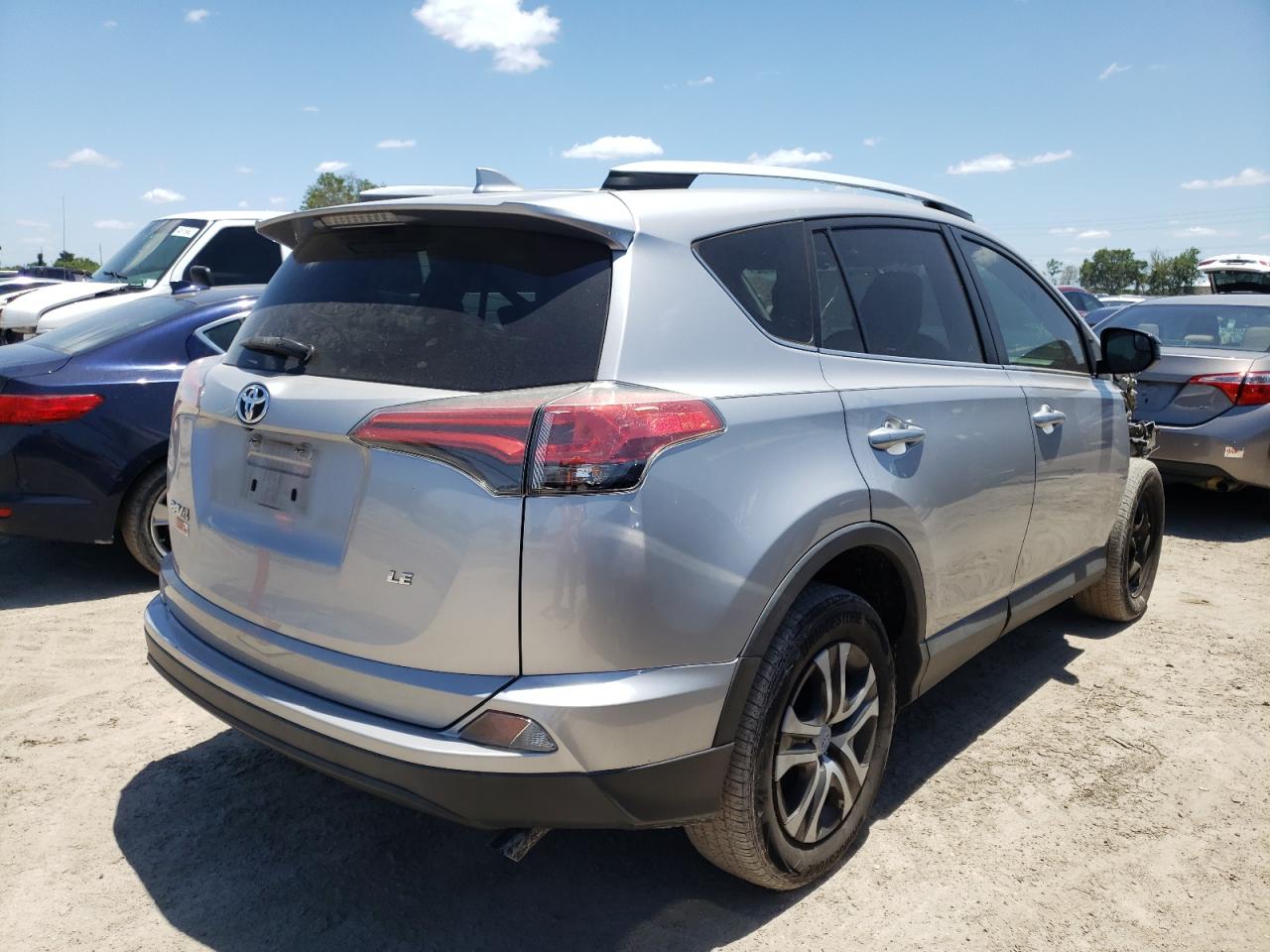 Photo 4 from auction – 2016 TOYOTA RAV4 LE with VIN 2T3ZFREV5GW283998