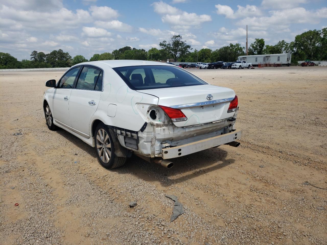 Photo 3 from auction – 2011 TOYOTA AVALON BAS with VIN 4T1BK3DB9BU420220