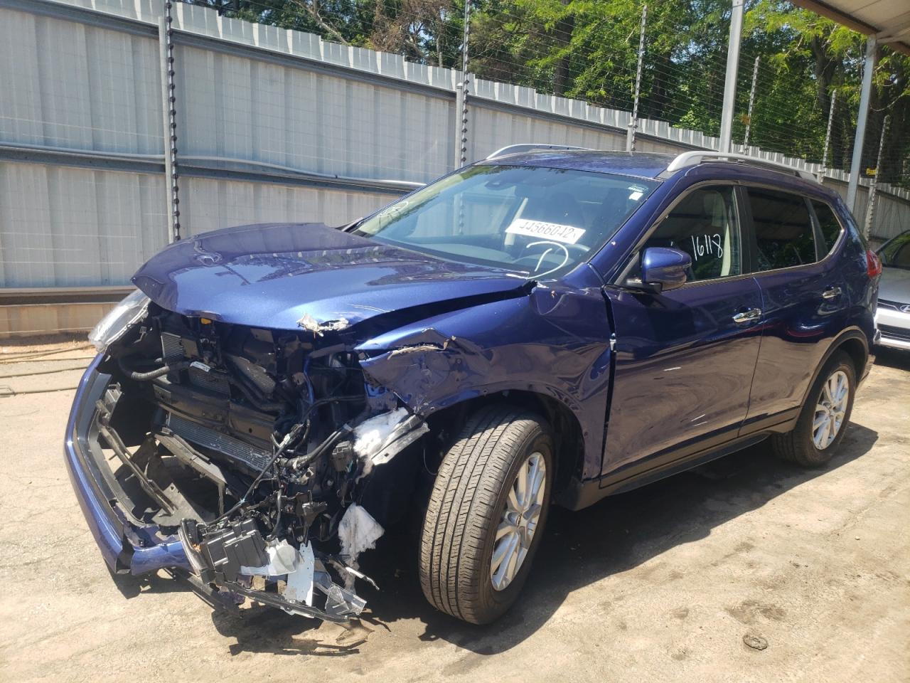 Photo 2 from auction – 2020 NISSAN ROGUE S with VIN KNMAT2MT1LP542778