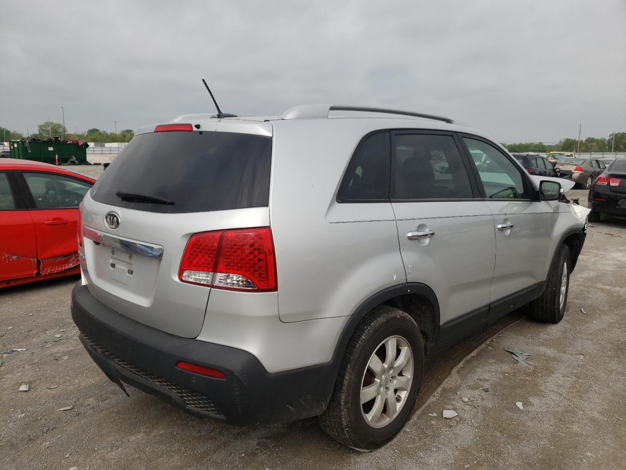 Photo 4 from auction – 2011 KIA SORENTO BA with VIN 5XYKT4A18BG033825