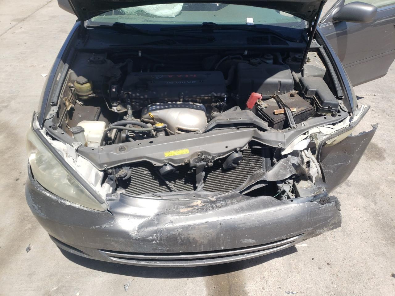 Photo 7 from auction – 2002 TOYOTA CAMRY LE with VIN 4T1BE32K72U584771