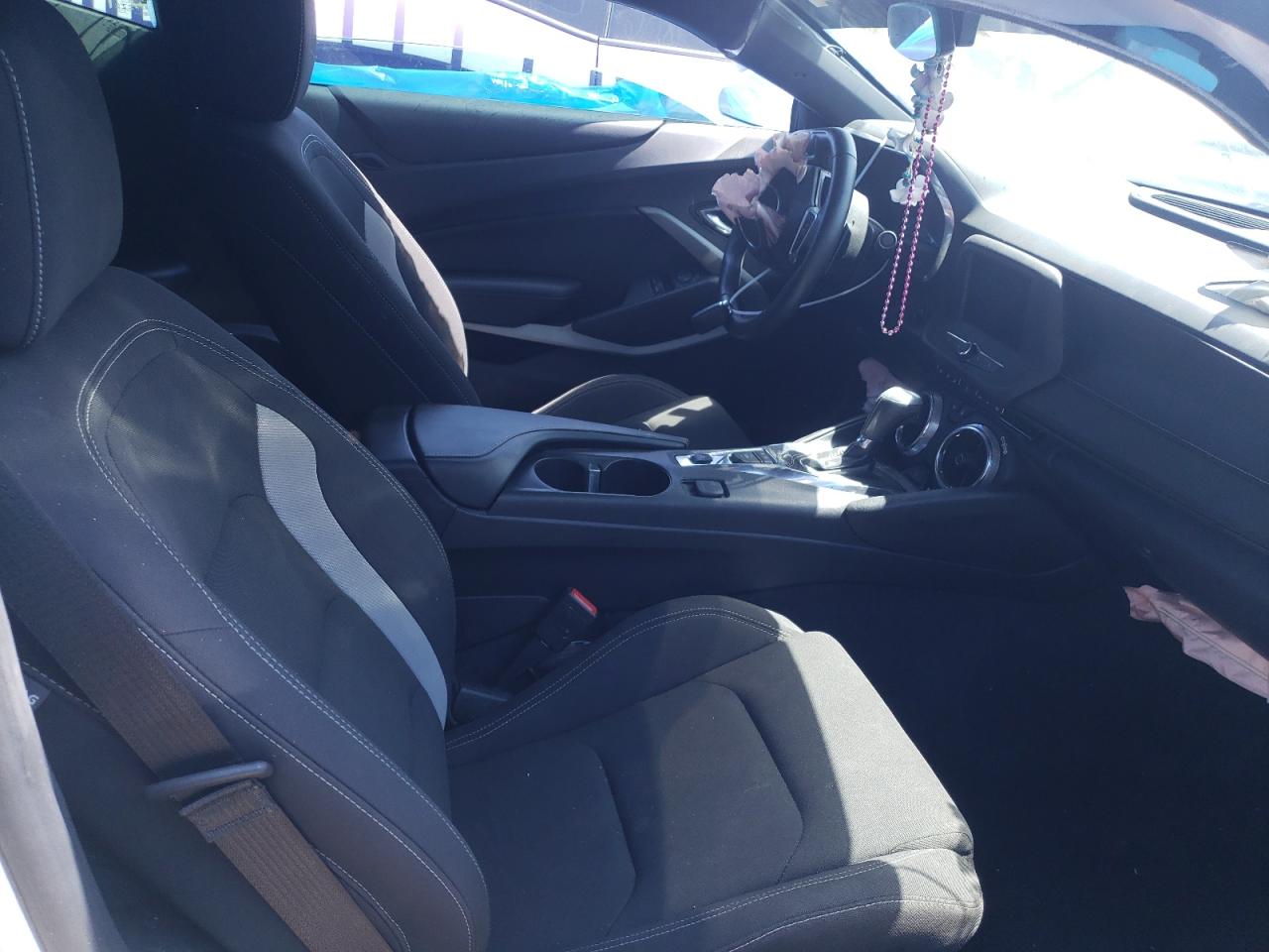 Photo 20 from auction – 2021 CHEVROLET CAMARO LS with VIN 1G1FB1RX0M0103430