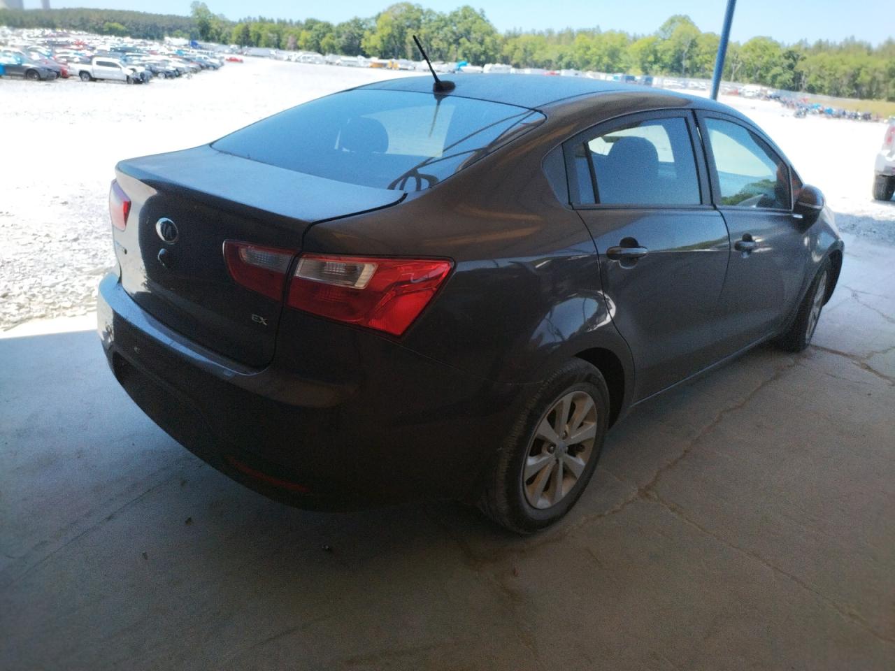 Photo 4 from auction – 2015 KIA RIO EX with VIN KNADN4A36F6500430