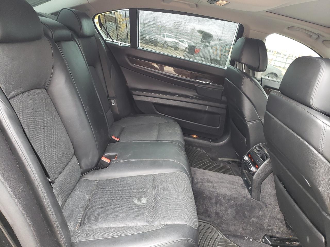 Photo 6 from auction – 2009 BMW 750 LI with VIN WBAKB83569CY60552