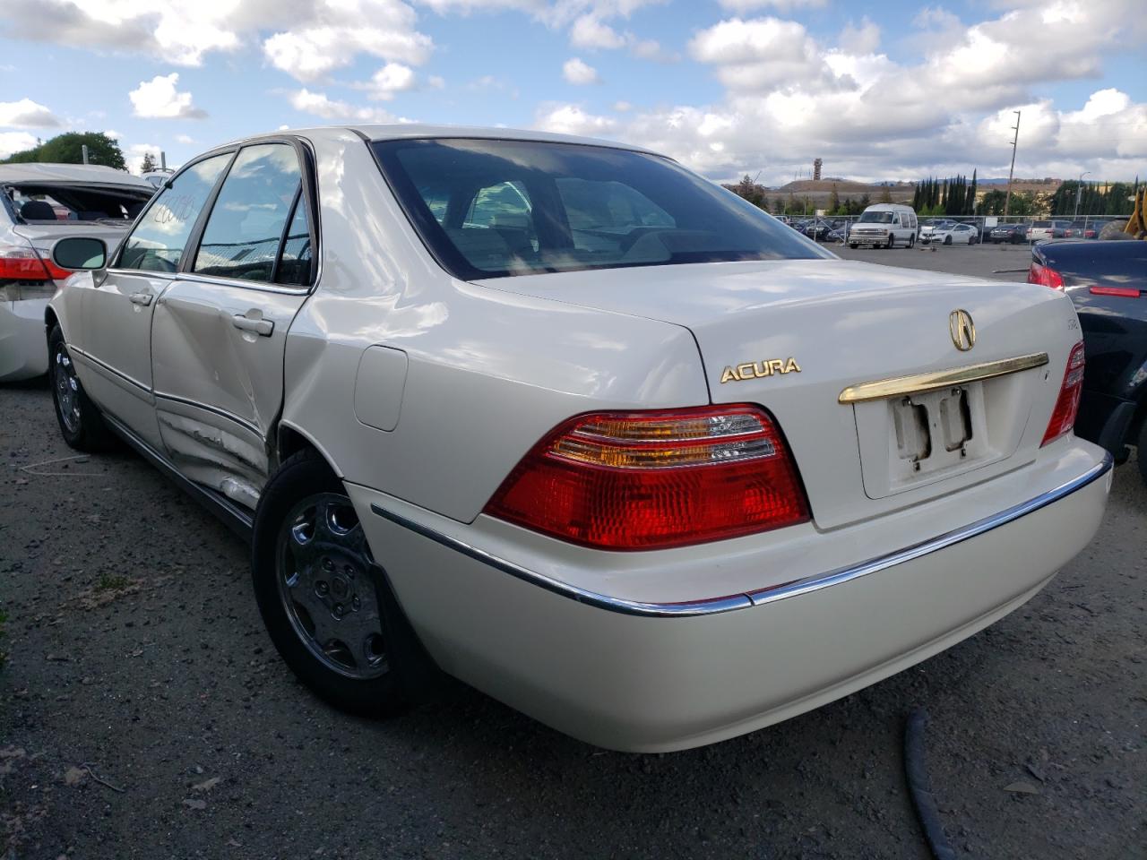Photo 3 from auction – 1999 ACURA 3.5RL with VIN JH4KA9650XC008944