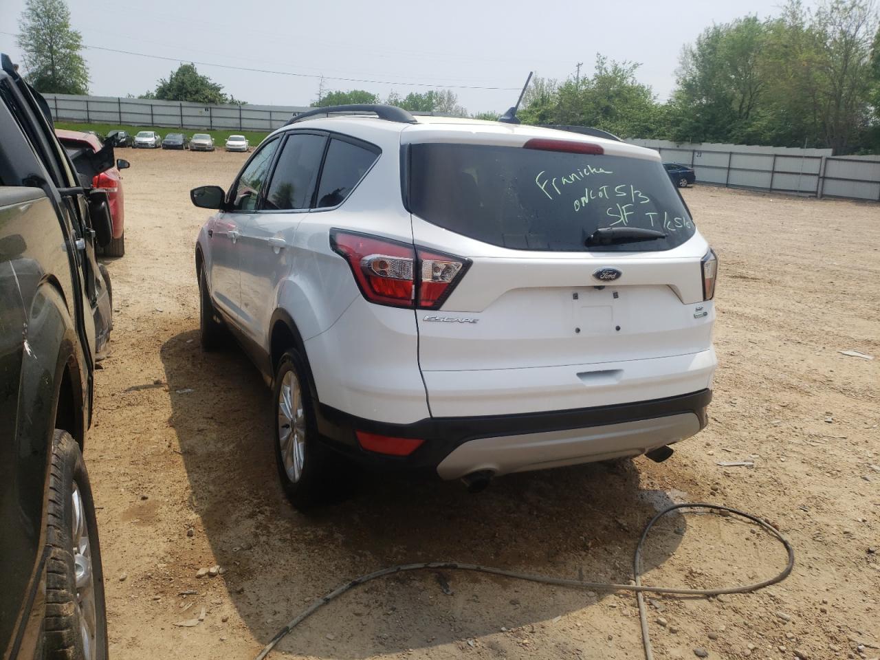Photo 3 from auction – 2018 FORD ESCAPE SE with VIN 1FMCU9GD7JUA91417