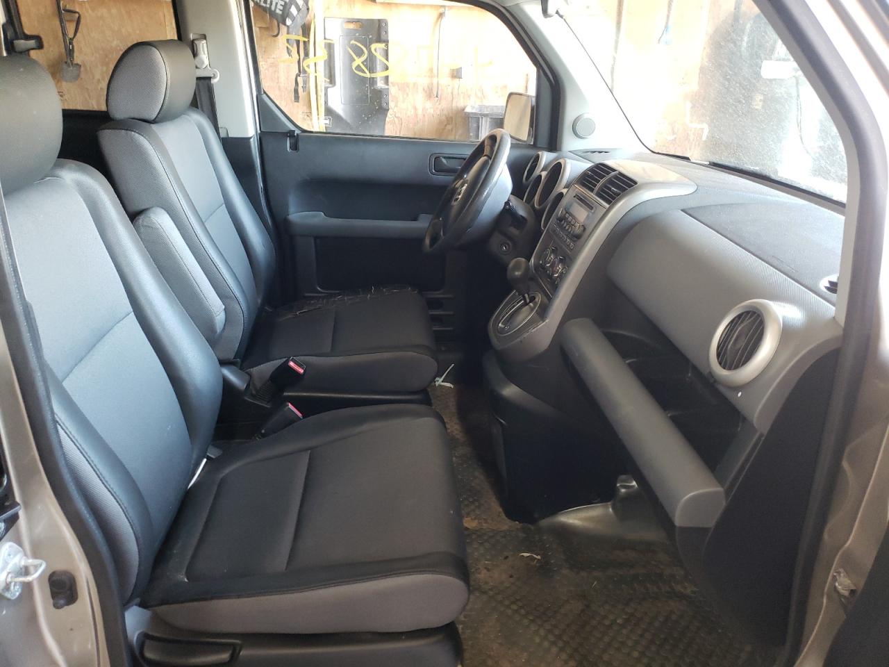 Zdjęcie 5 z aukcji – 2003 HONDA ELEMENT EX z VIN 5J6YH28523L040858