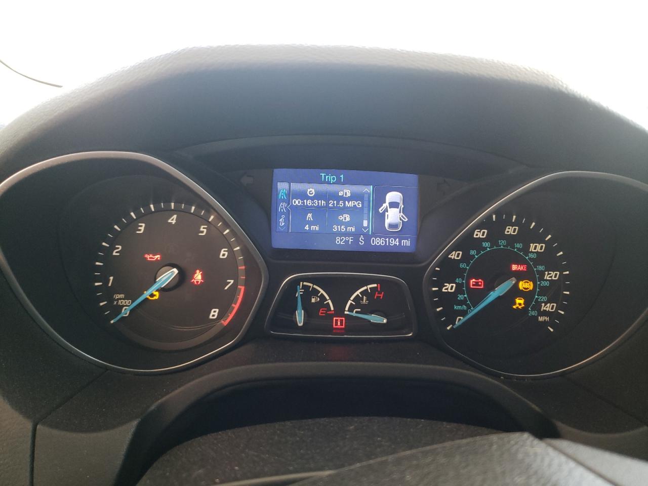 Photo 8 from auction – 2014 FORD FOCUS SE with VIN 1FADP3K2XEL115259