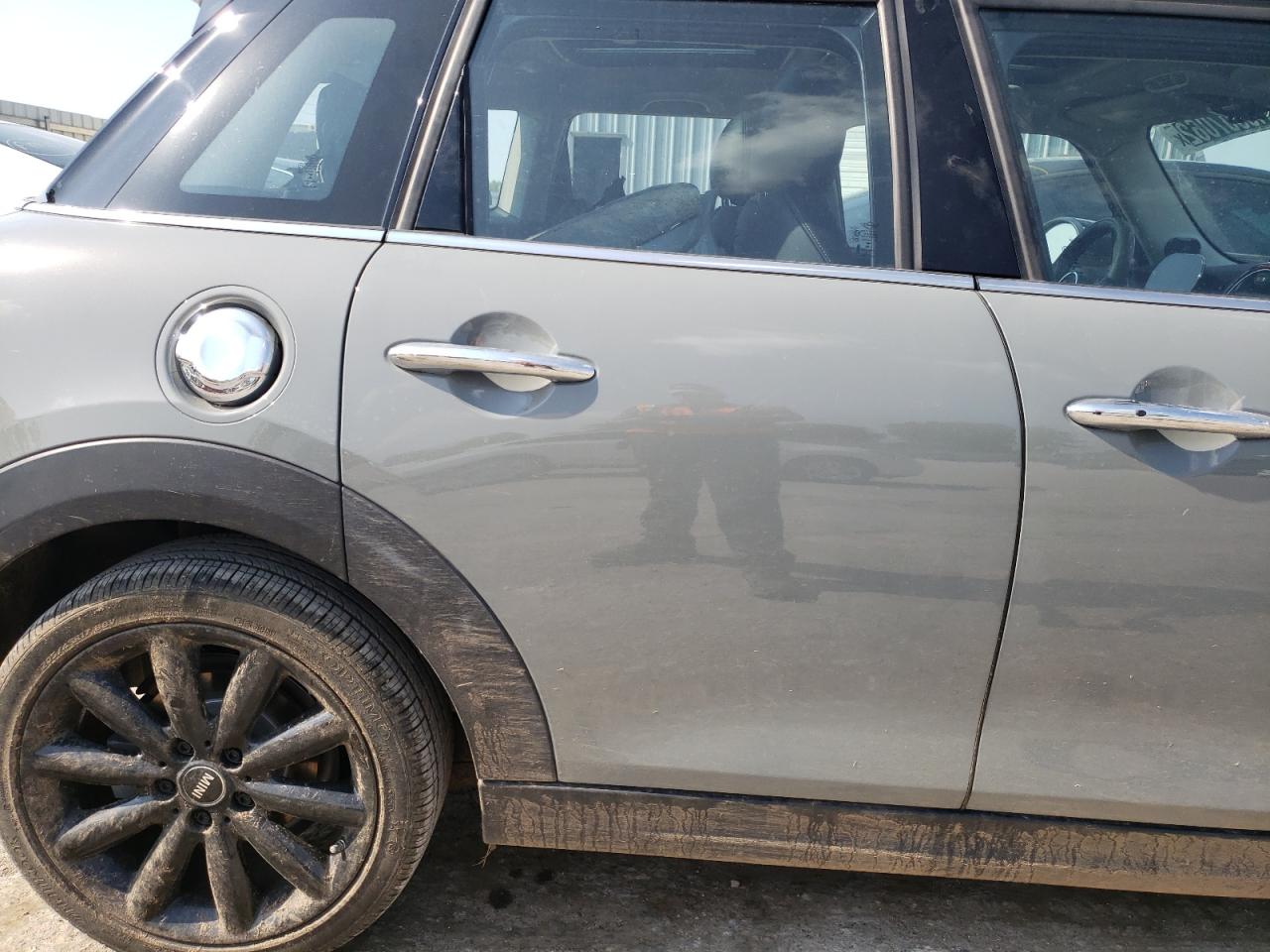 Photo 6 from auction – 2021 MINI COOPER S with VIN WMWXU9C00M2N91926