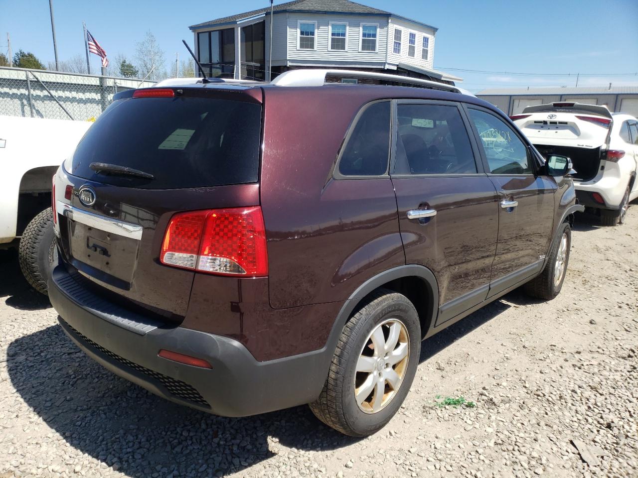 Photo 4 from auction – 2012 KIA SORENTO BA with VIN 5XYKTCA64CG238713
