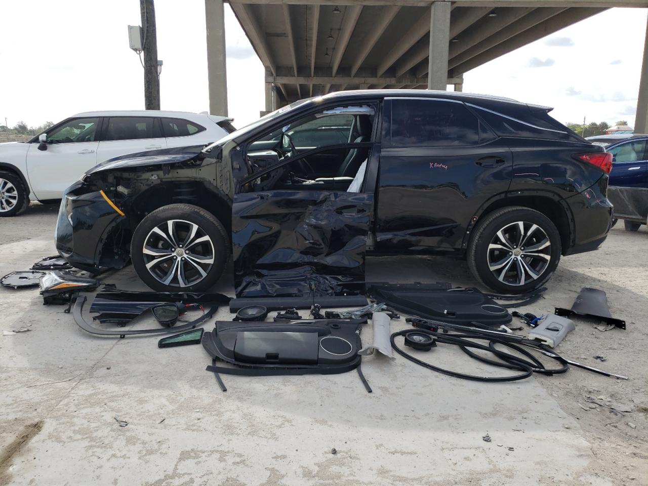 Photo 9 from auction – 2016 LEXUS RX 350 with VIN 2T2ZZMCA3GC024359