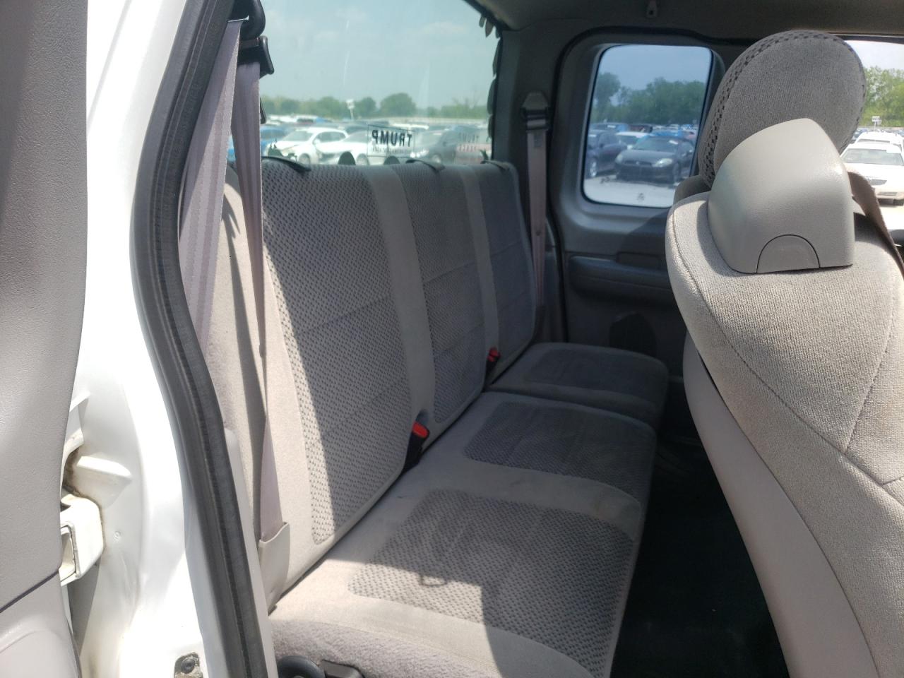 Photo 15 from auction – 2001 FORD F150 with VIN 2FTPX17L51CB00928