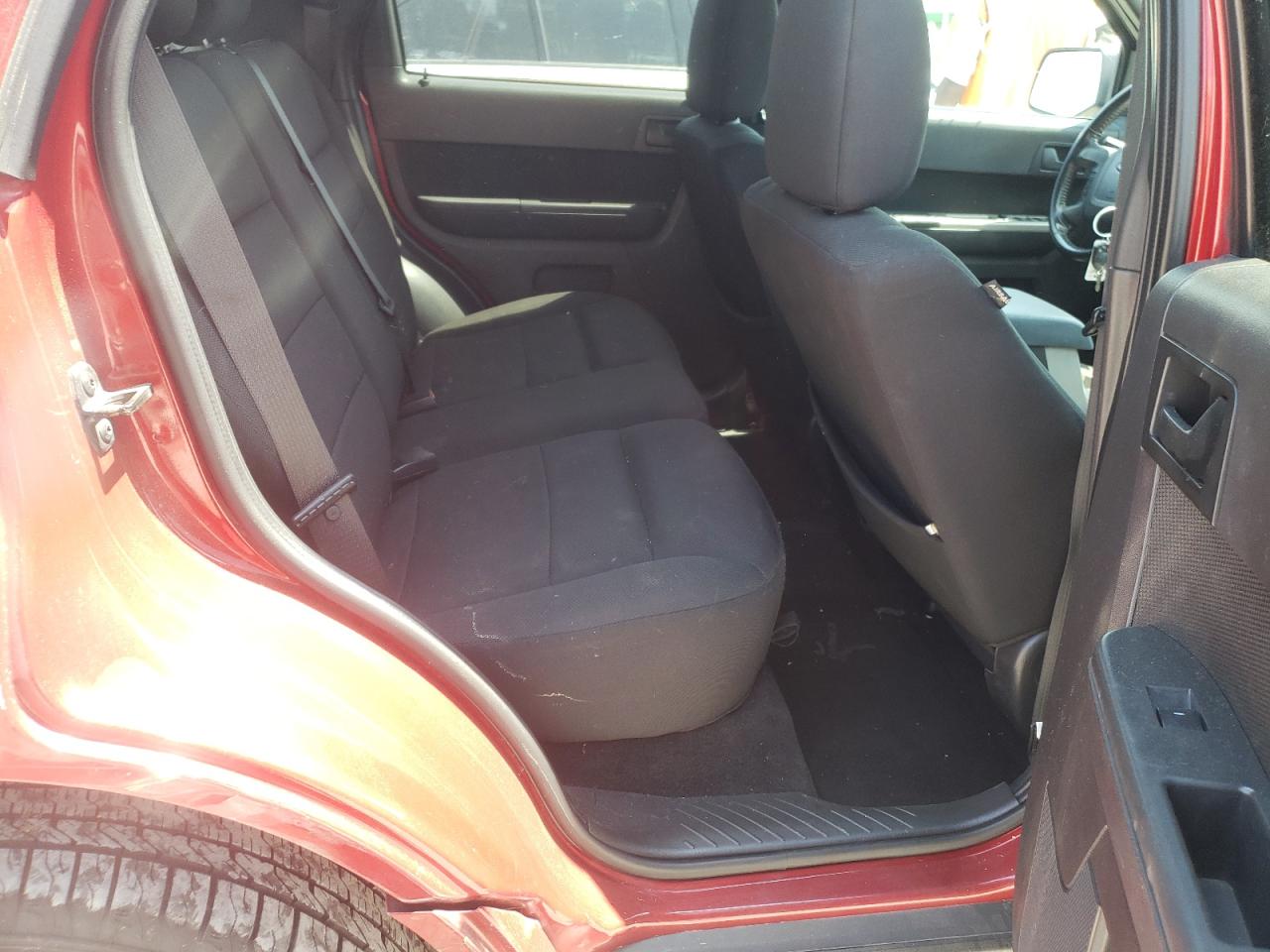 Photo 6 from auction – 2009 FORD ESCAPE XLT with VIN 1FMCU93G09KC31072