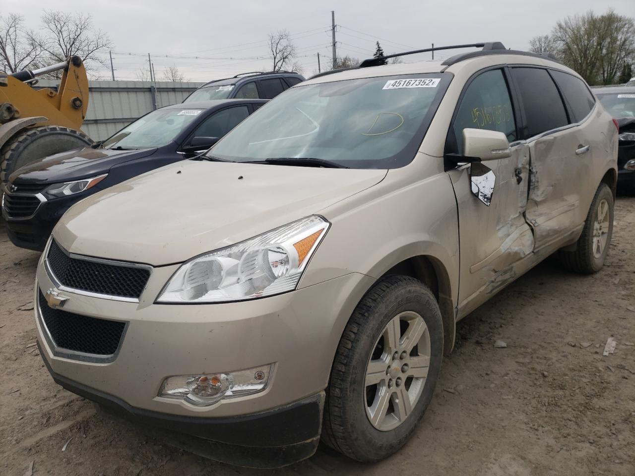 Photo 2 from auction – 2011 CHEVROLET TRAVERSE L with VIN 1GNKRGED4BJ393850