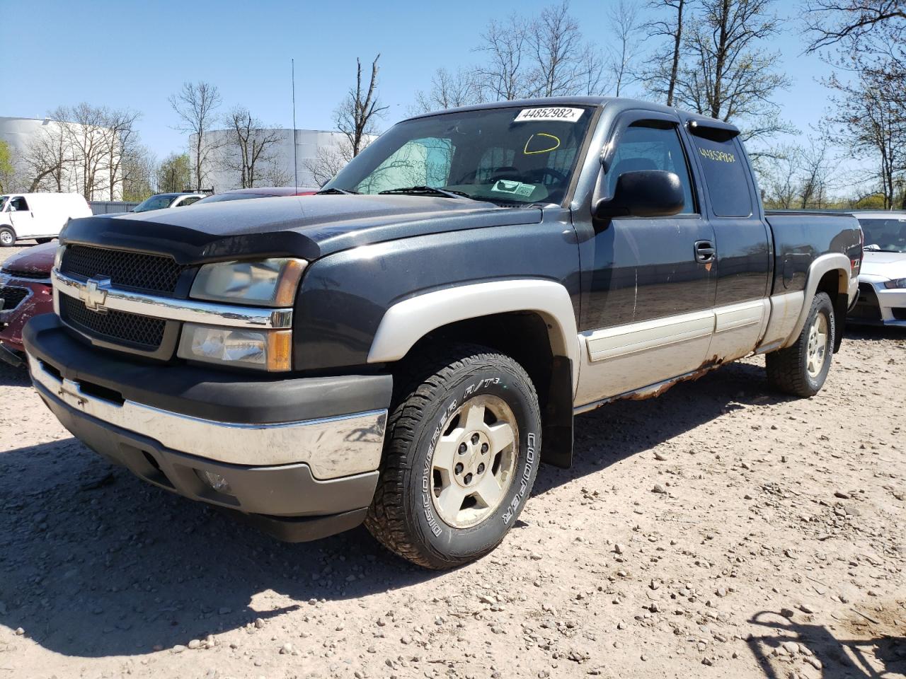 Photo 2 from auction – 2005 CHEVROLET SILVERADO with VIN 1GCEK19B75Z307890