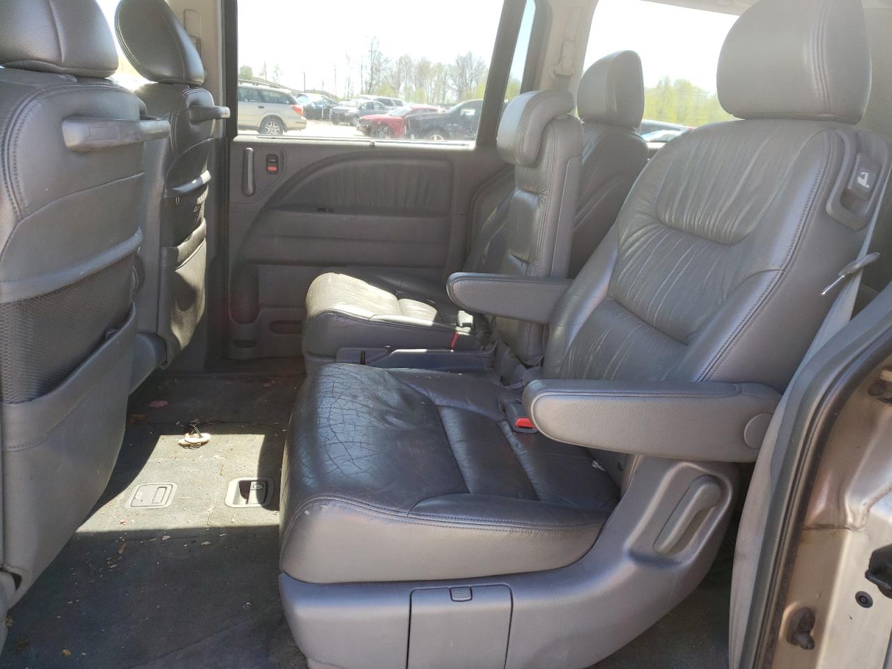 Photo 6 from auction – 2005 HONDA ODYSSEY EX with VIN 5FNRL38715B011650