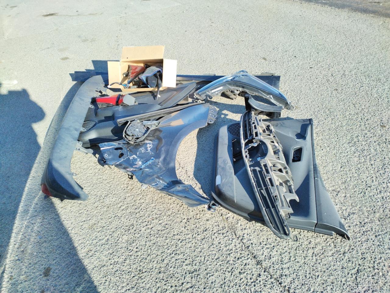 Photo 9 from auction – 2019 TOYOTA PRIUS with VIN JTDKARFU1K3100503