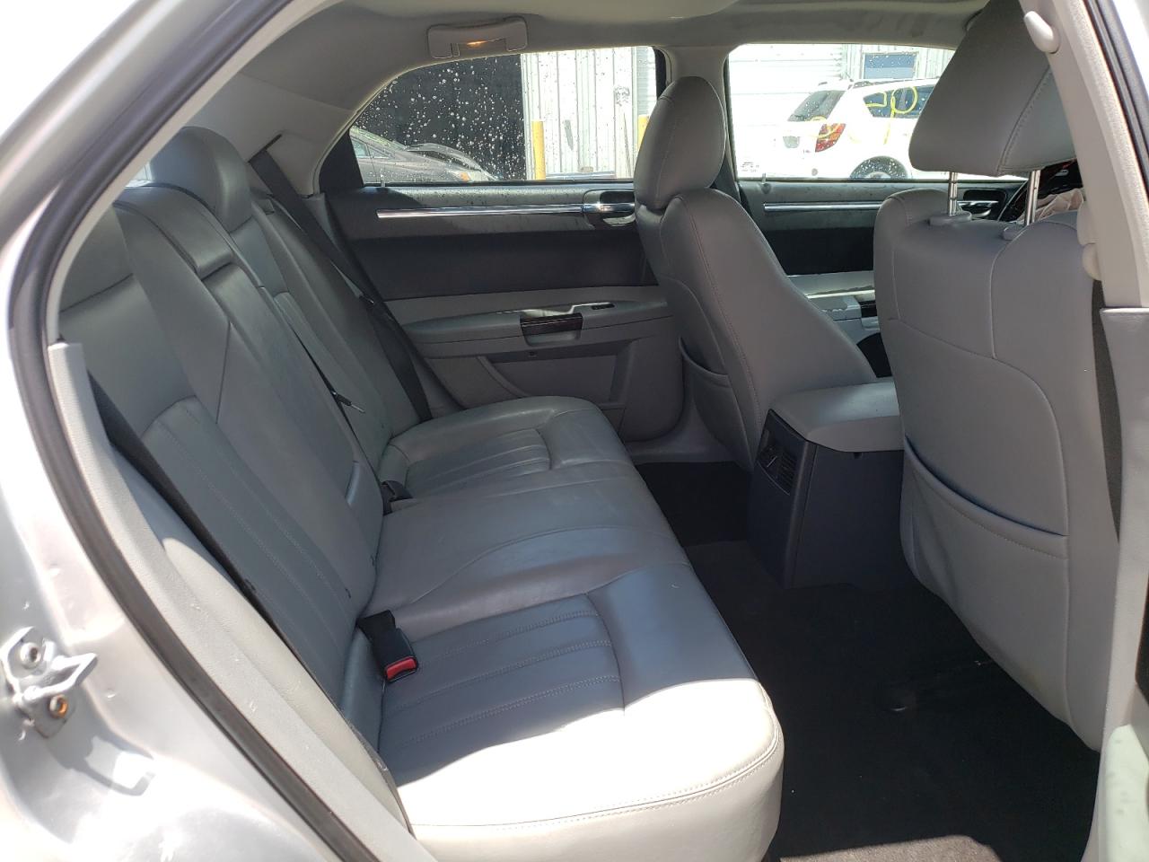 Photo 6 from auction – 2007 CHRYSLER 300C with VIN 2C3KA63H47H767354