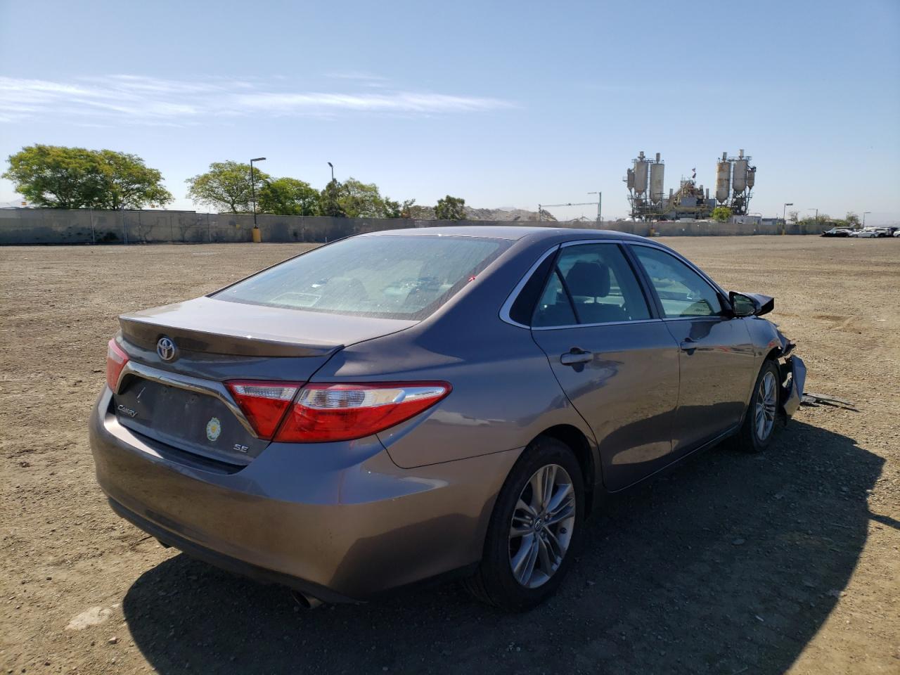 Photo 4 from auction – 2017 TOYOTA CAMRY LE with VIN 4T1BF1FK1HU390712