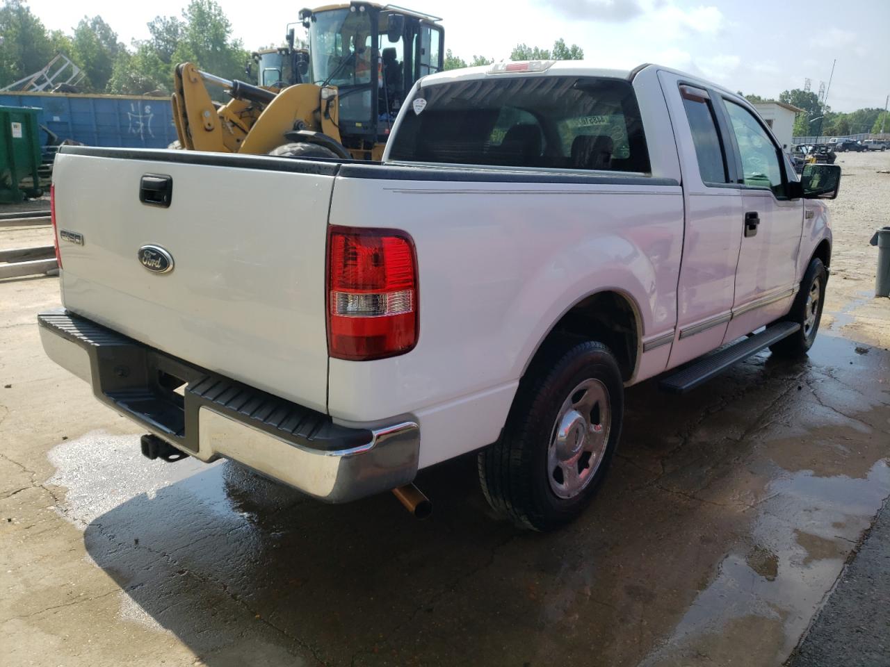 Photo 4 from auction – 2007 FORD F150 with VIN 1FTRX12W47KC18774