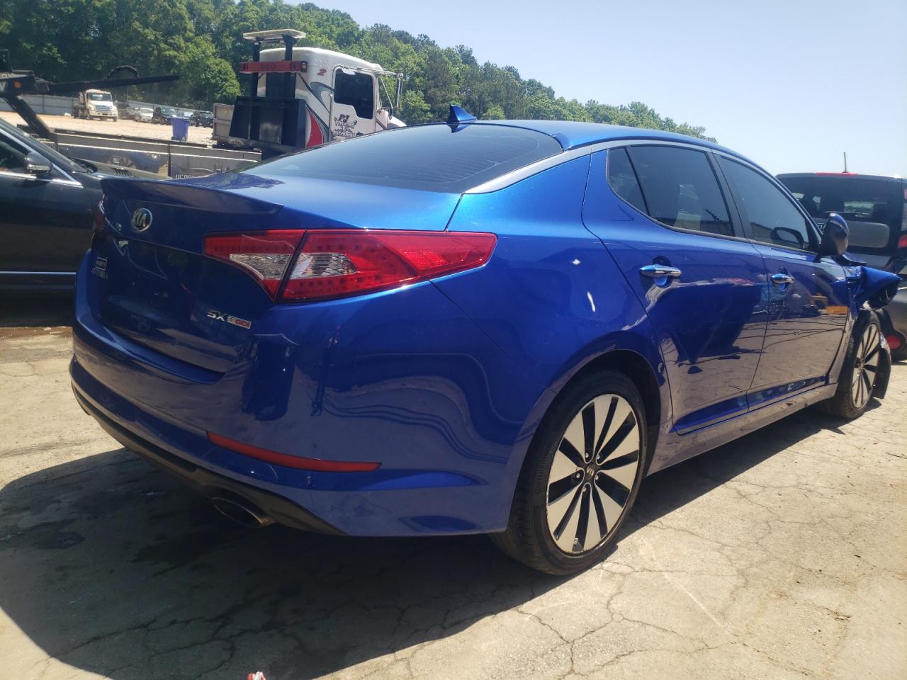 Photo 4 from auction – 2013 KIA OPTIMA SX with VIN 5XXGR4A62DG152333