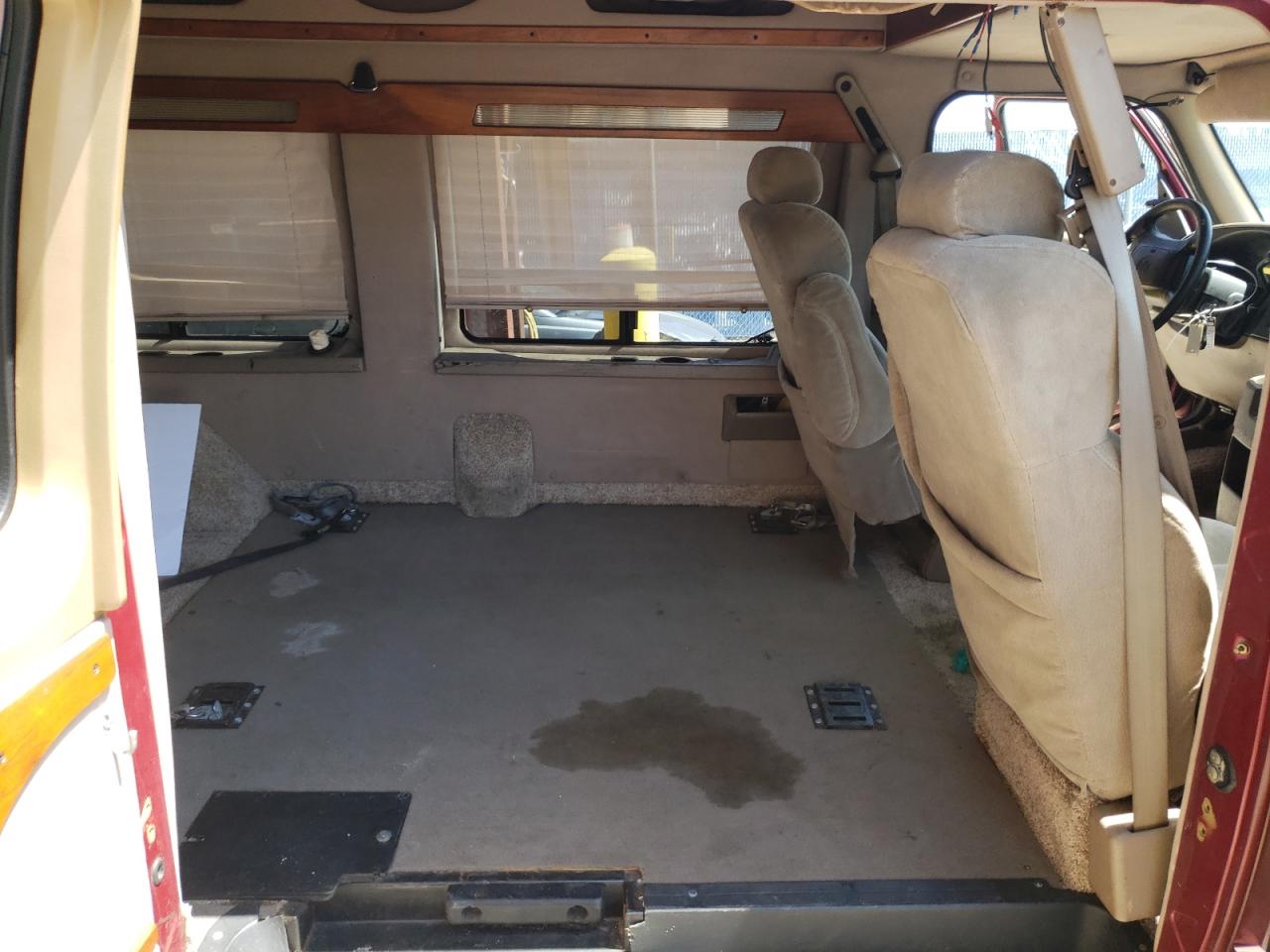 Photo 6 from auction – 2001 DODGE RAM VAN B1 with VIN 2B6HB11Y01K559110